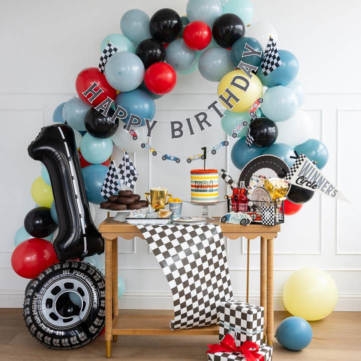 My Mind’s Eye – wholesale Disposable table cover/runner – MIL1020 - Miles per Hour - Checkered Flag Table Runner3