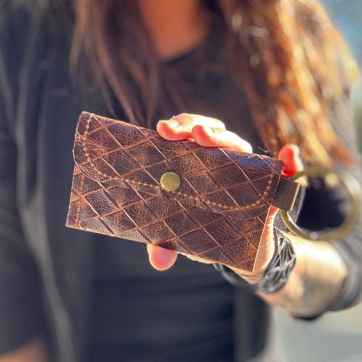 Sleutelhanger Portemonnee - Bruin Mandweefsel - Kleine Portemonnee voor wholesale door Raleigh Leather