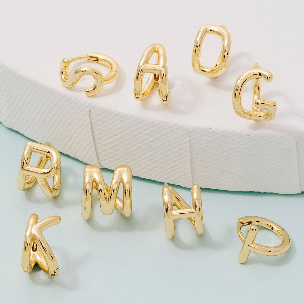 Fame Accessories – wholesale Hoop-örhängen – Guldpläterade miniörhängen med initialbokstav3