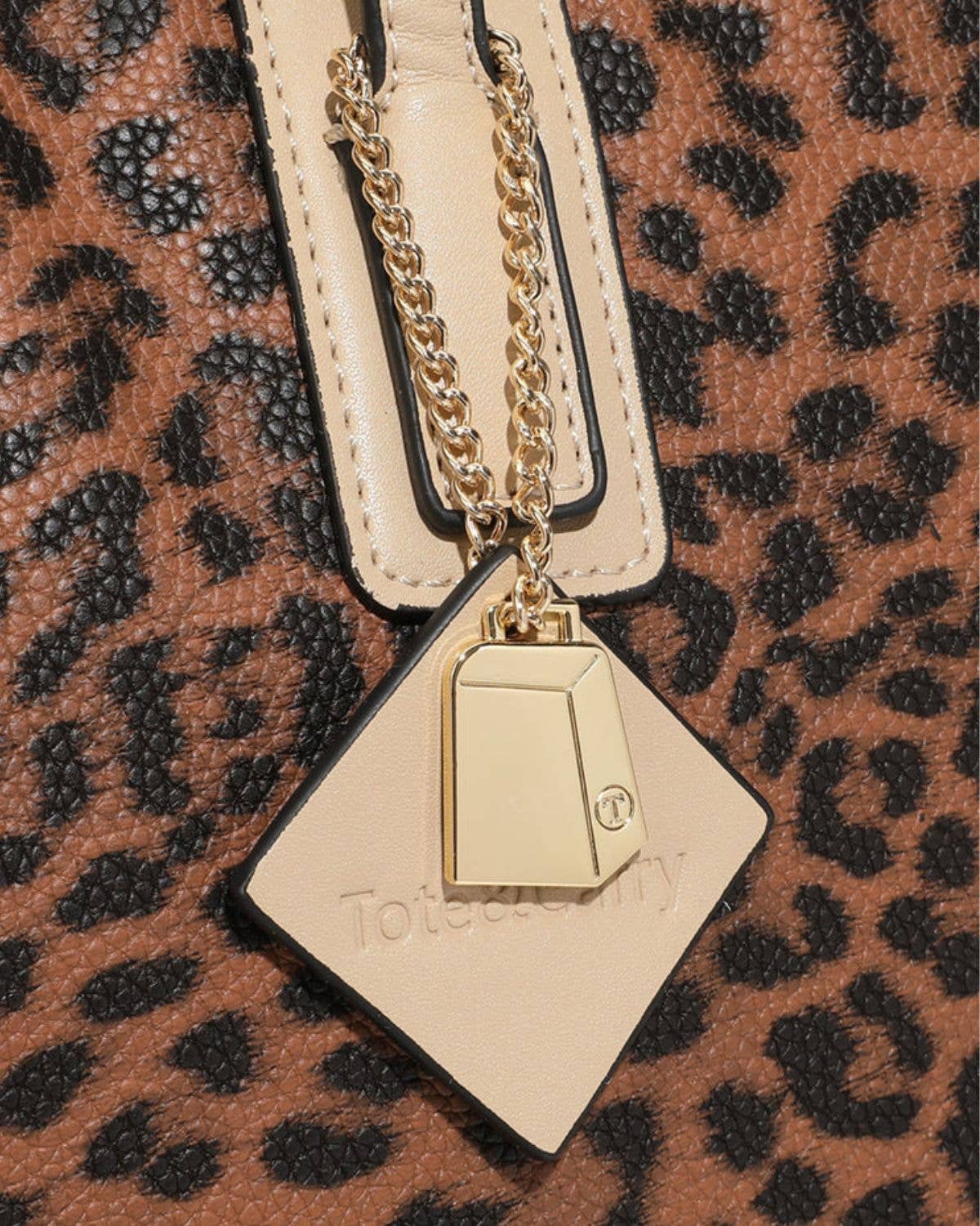 Tote&Carry - Wholesale Tote Bag - Women's - Leopard Print Tote Bag in Beige5