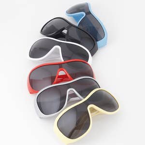 Purchase Wholesale oakley sunglasses. Free Returns & Net 60 Terms on Faire