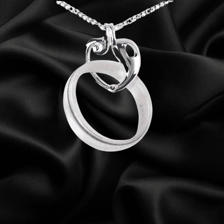 Dicksons - Vendita all'ingrosso Espositori e vetrine per gioielli - Collana con porta-anelli «The Reunion Heart' (SP)2