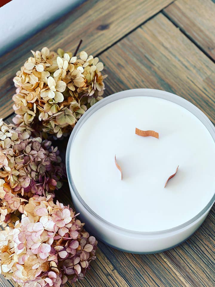 The Sussex Original - XL for wholesale by Little Sussex Candle Co