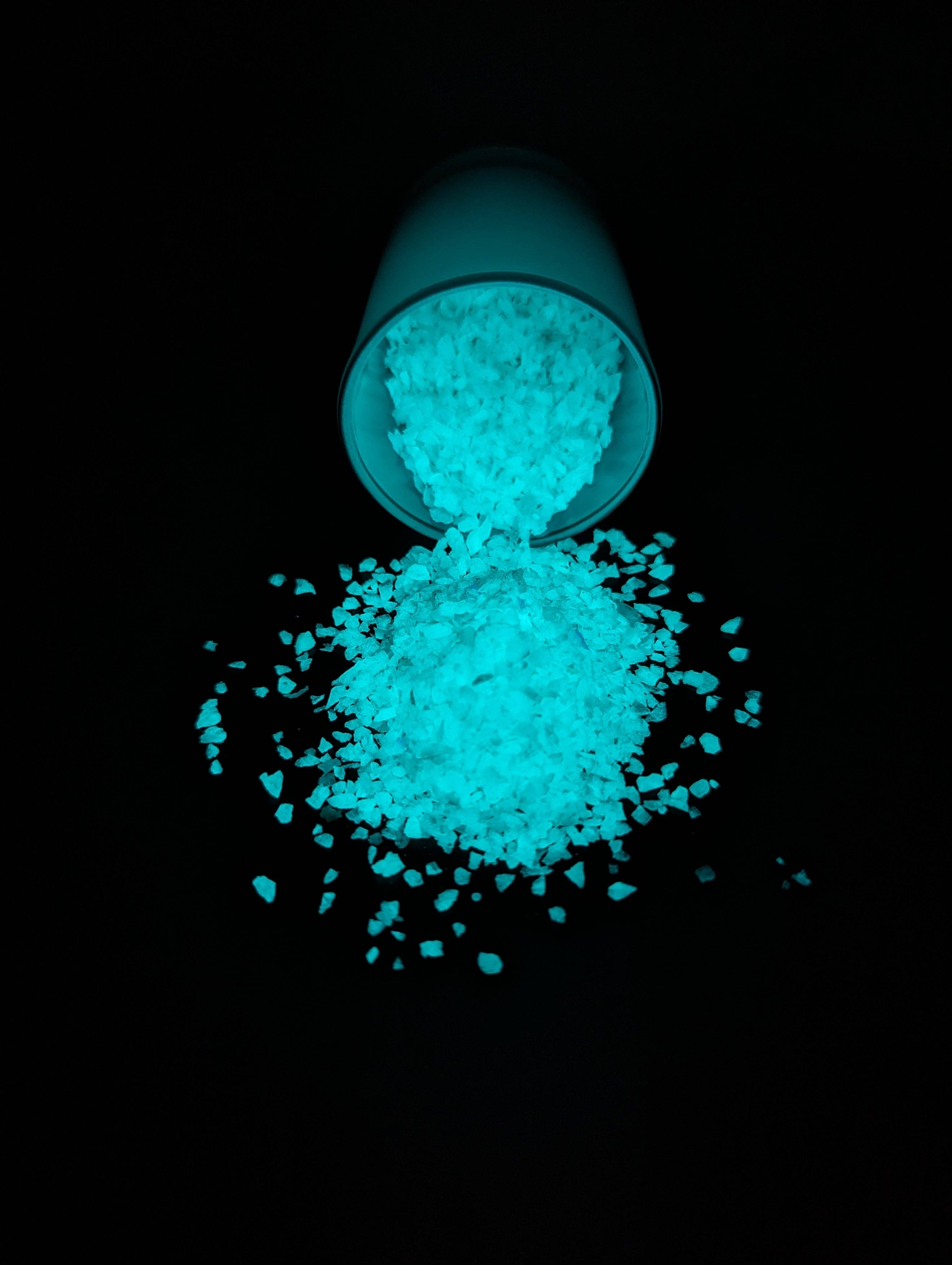 IT GLOWS – Großhandel Gartendeko/-schmuck – Glow In The Dark Sand — Aqua/Glow Sand/Gartensand/ 1—3 mm2