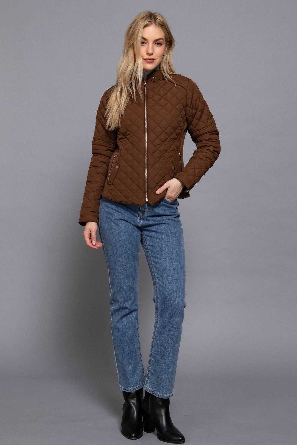 Active Basic | Active USA - Wholesale Pufferjack - Dames - Ribgewatteerde gewatteerde jas van suède met paspeldetails 45