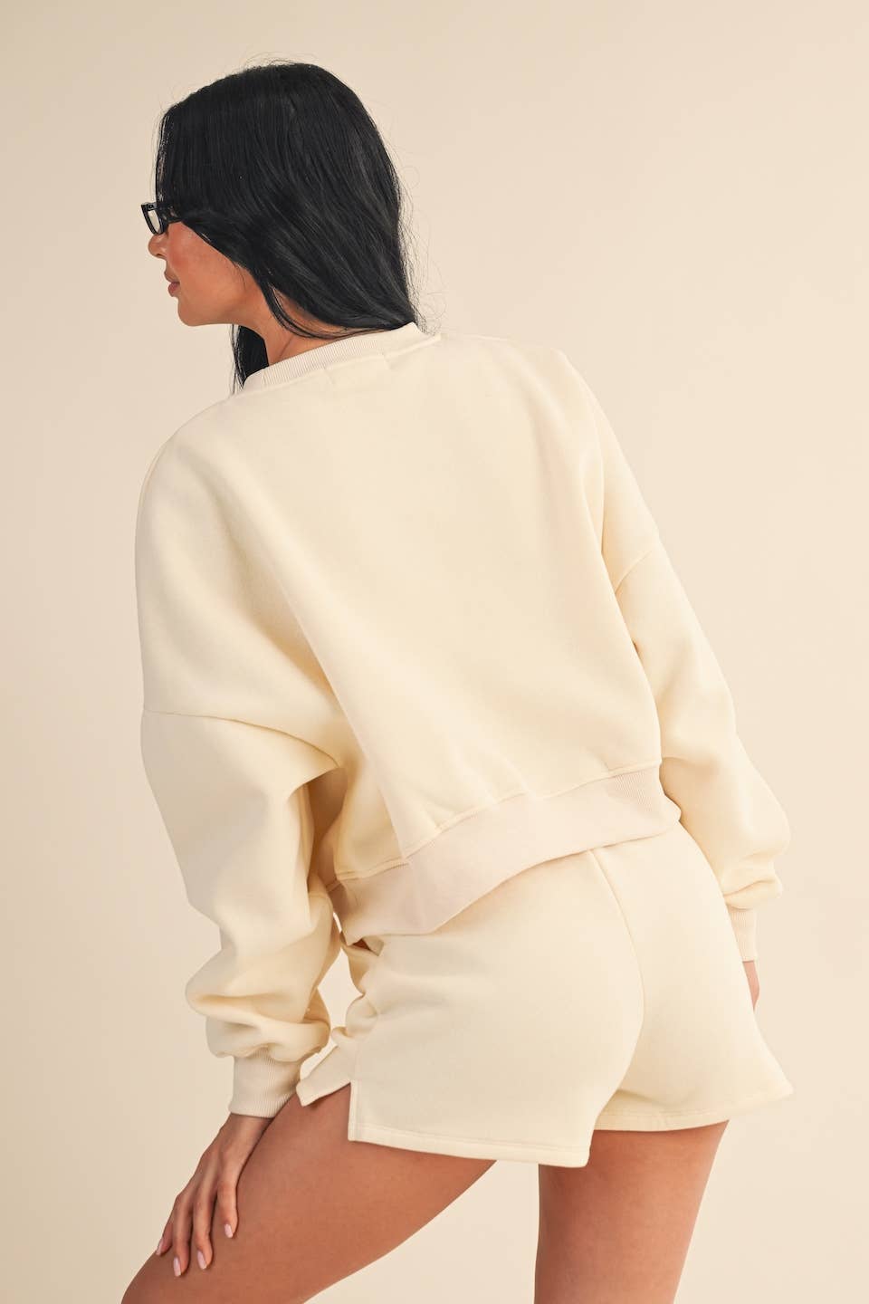 KIMBERLY C - Wholesale Sweatshirt - Women's - Cozy Fleece Oversized Crewneck Sweatshirt30