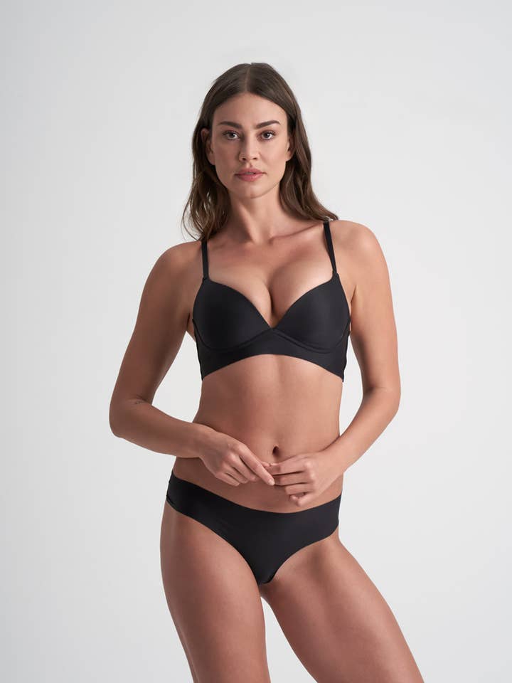 Bye Bra - Vente Sous-vêtements – femme - Tanga invisible (lot de 2 : 1 beige / 1 noir) Beige & Noir4