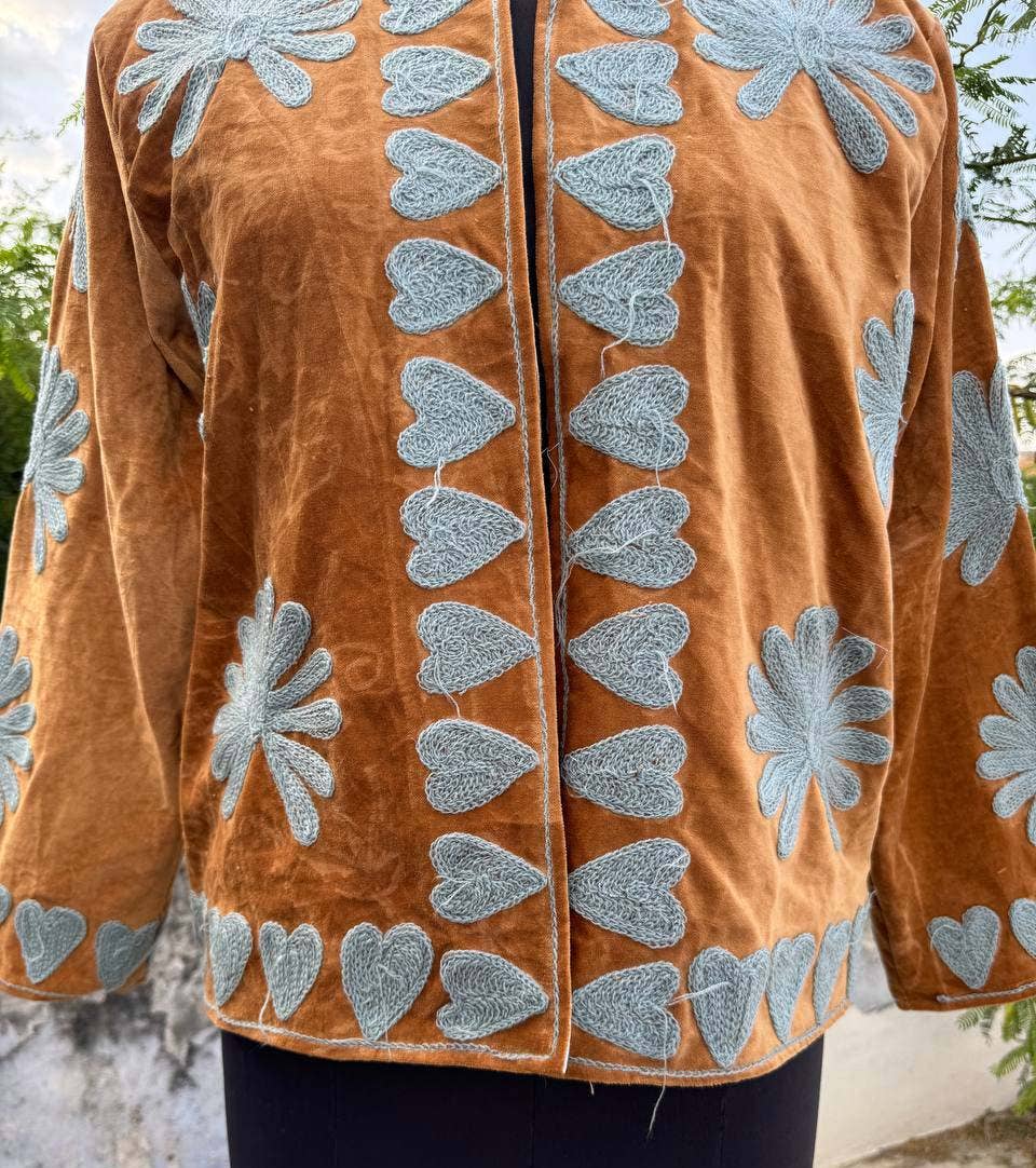 GYPSY STUDIO - Vente Veste – femme - Veste en coton brodée Suzani Manteau en coton Suzani1