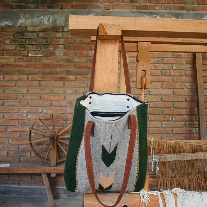 The Zapotec Weavers – wholesale Tote bag – Women's – Zapotec Green Arrow Bag 2