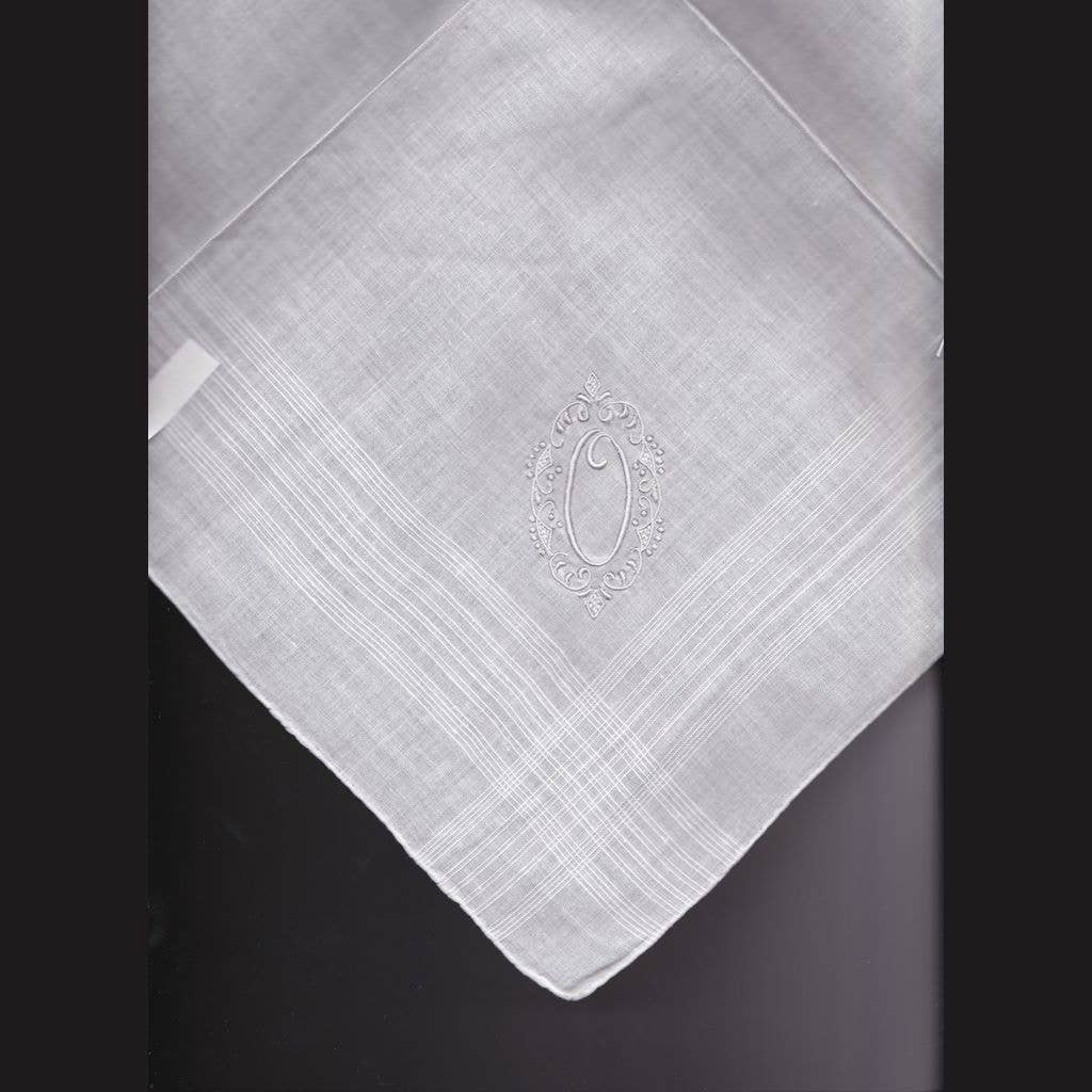 Eastern Sunrise Lace And Linens Inc. - Vente Mouchoir en tissu – homme - Mouchoir vintage brodé à la main en madère avec initiales homme12