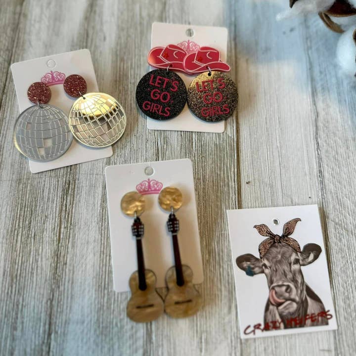 Orecchini in acrilico occidentale per la vendita all'ingrosso da parte di Crazy Heifers Wholesale