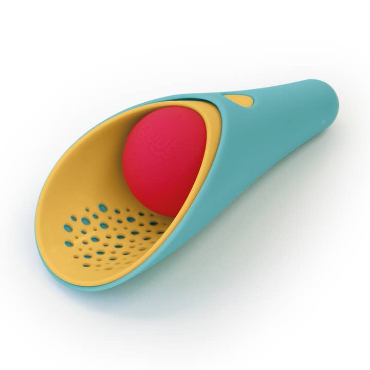 Quut Cuppi - Shovel, Sifter and Ball all in one! for wholesale by Quut Toys