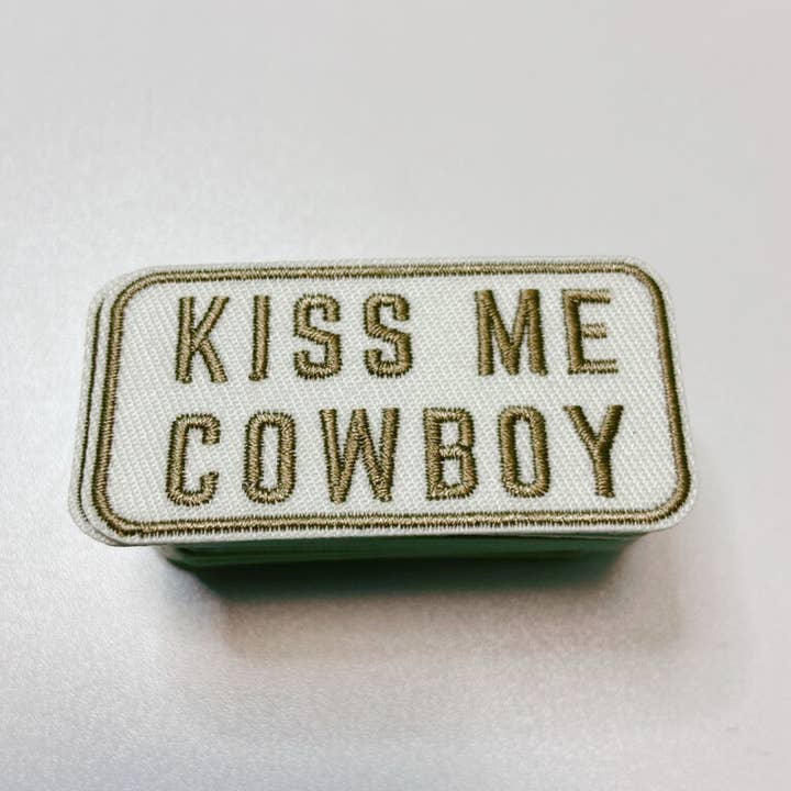 TEELUX - Wholesale Patch - 2.5" Kiss Me Cowboy - Embroidered Hat Patch3