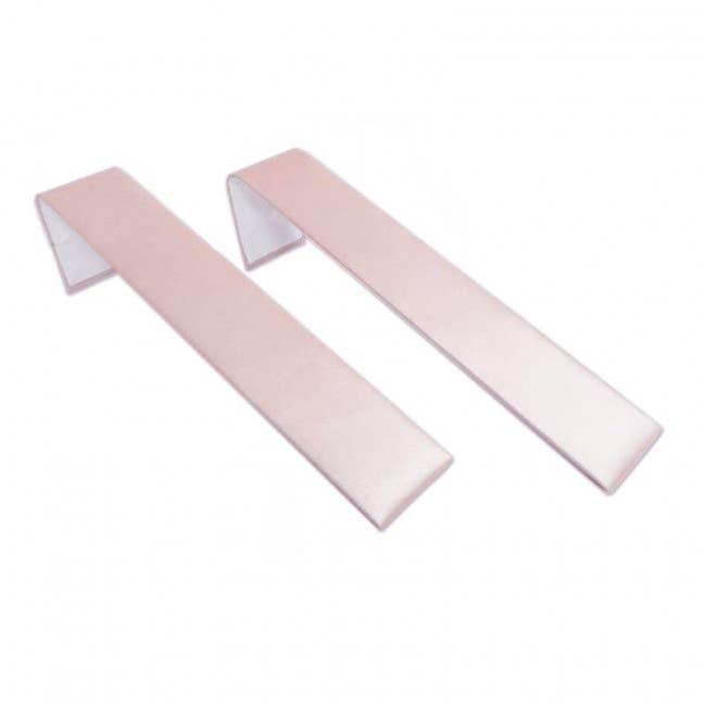 Zakka - Wholesale Jewelry Stand & Display - Bracelet Chain Watch Ramp Steel Pink Jewelry Display Ramp