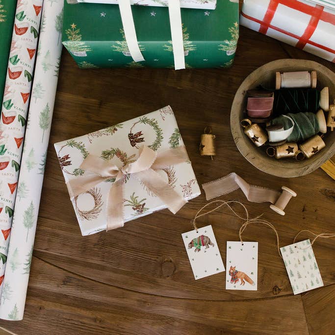 Lana's Shop - Wholesale Wrapping Paper Roll - Holiday Wreath Gift Wrap Roll5