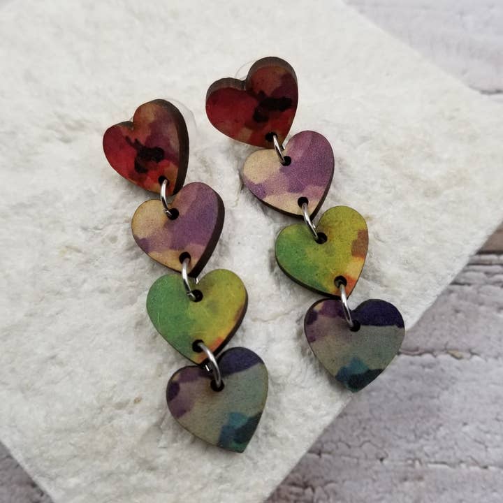 Pendientes de Corazón de Madera Pintada para San Valentín para venta al por mayor de Treasure Wholesale