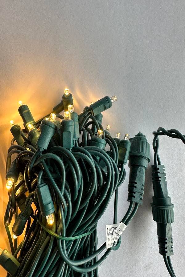 Studio Specialties - Wholesale String Lights - LED100 4" INT FIL VERT/BL CHAUD0