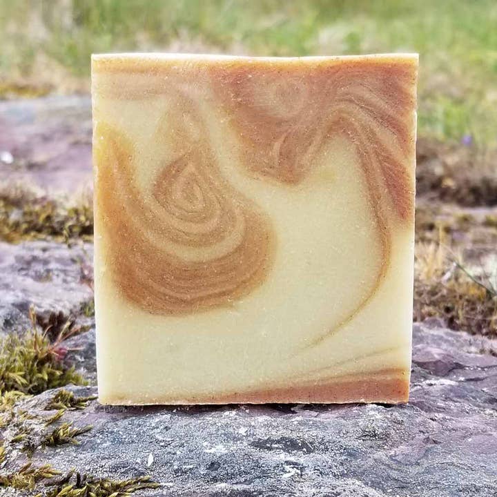 Savonnerie Aubergine - Wholesale Bar Soap - Bouton d'Or organic soap - Natural and organic soap2