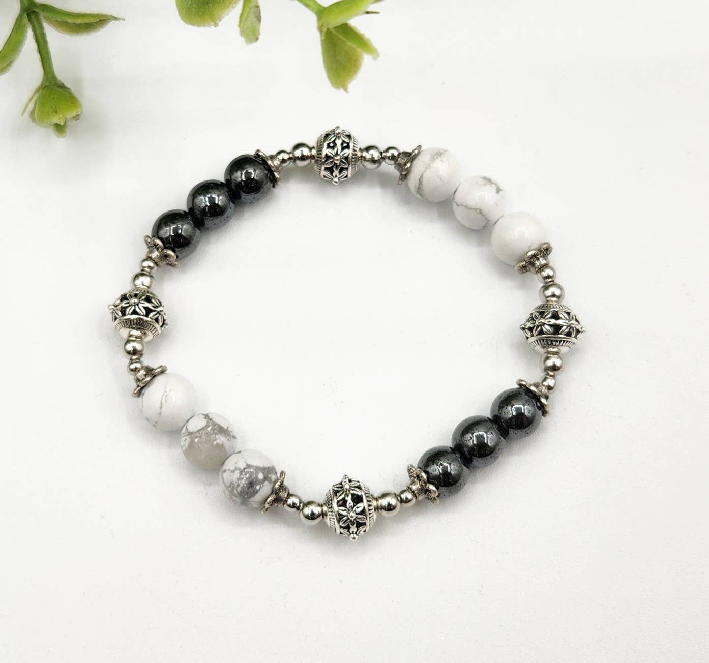 Meraki Gemstones - Wholesale Beaded Bracelet - CALMNESS/GROUNDING - White Howlite & Hematite Bracelet-7.5"L3