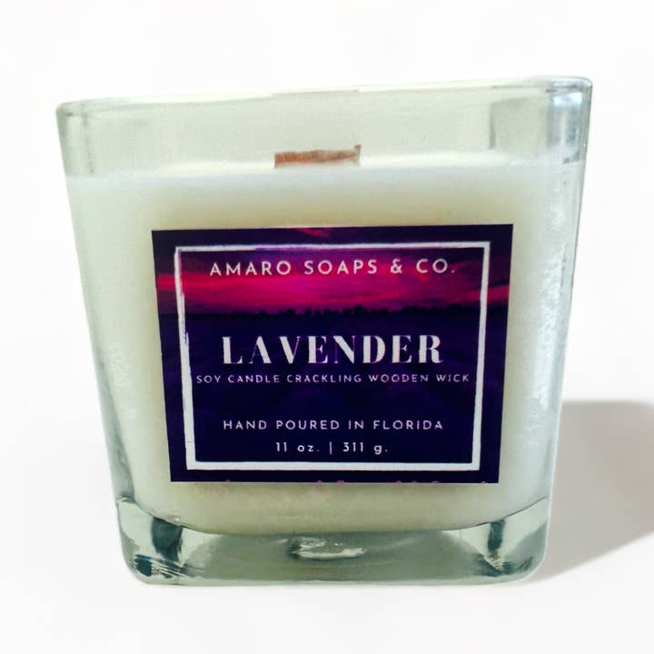 Vela de soja con mecha de madera de lavanda para venta al por mayor de Amaro Soaps & Co.