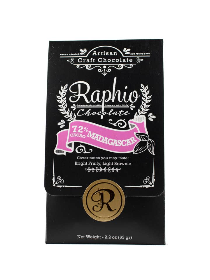 Raphio Chocolate - Wholesale Chocolate Bar - 72% Madagascar Dark Chocolate0