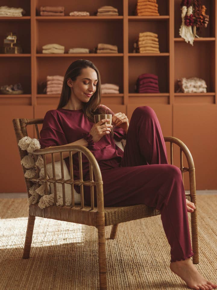 Pantalon long modal / Bordeaux pour la vente par Evelina Apparel