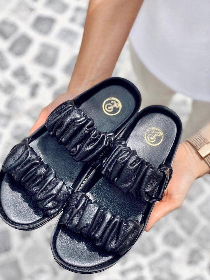 Papucha Ruffle 01 - Black for wholesale by Lovidovi