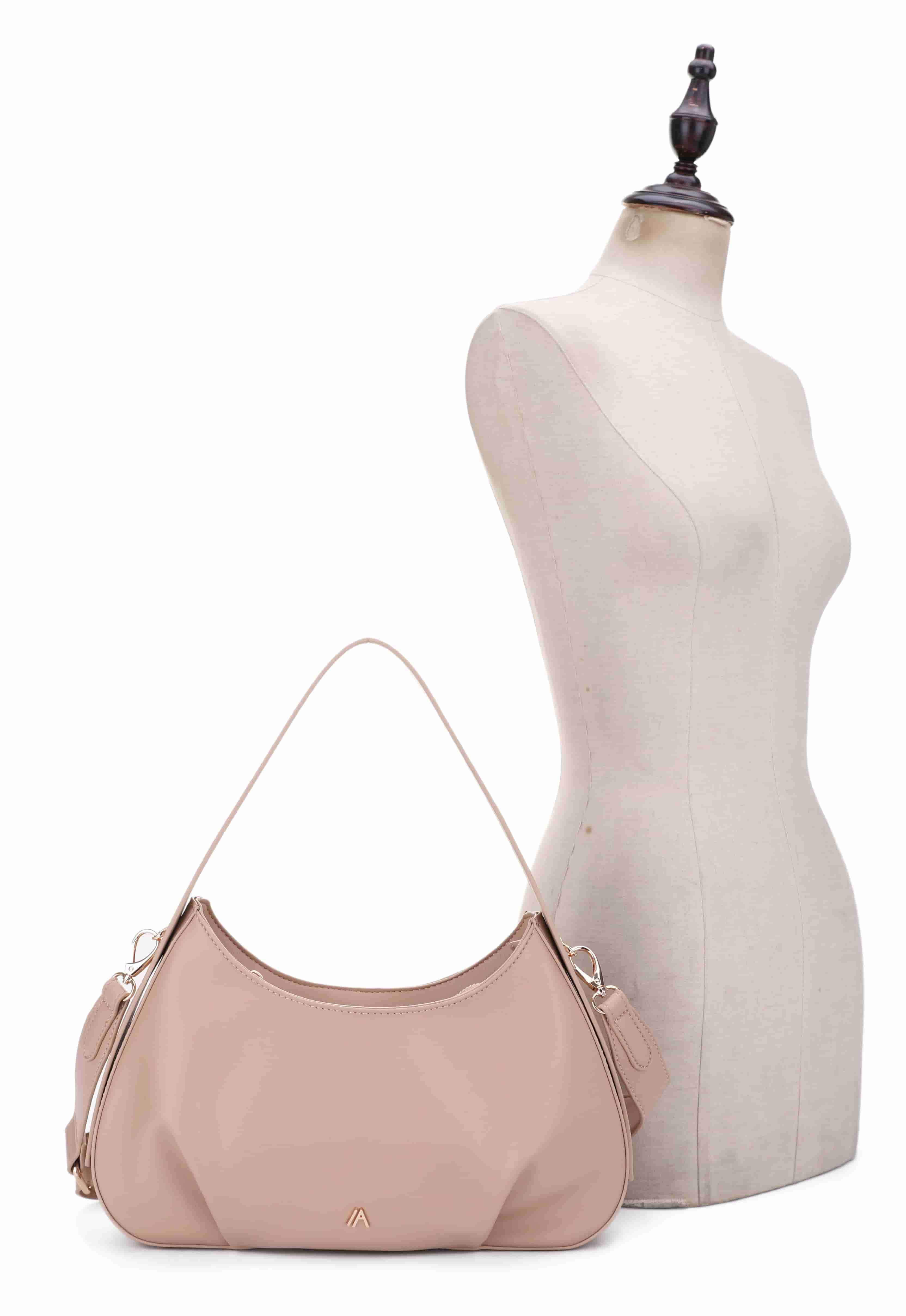 Isabelle Handbags – Großhandel Schultertasche – Damen – HL20626 Crescent Scrunched Schultertasche6