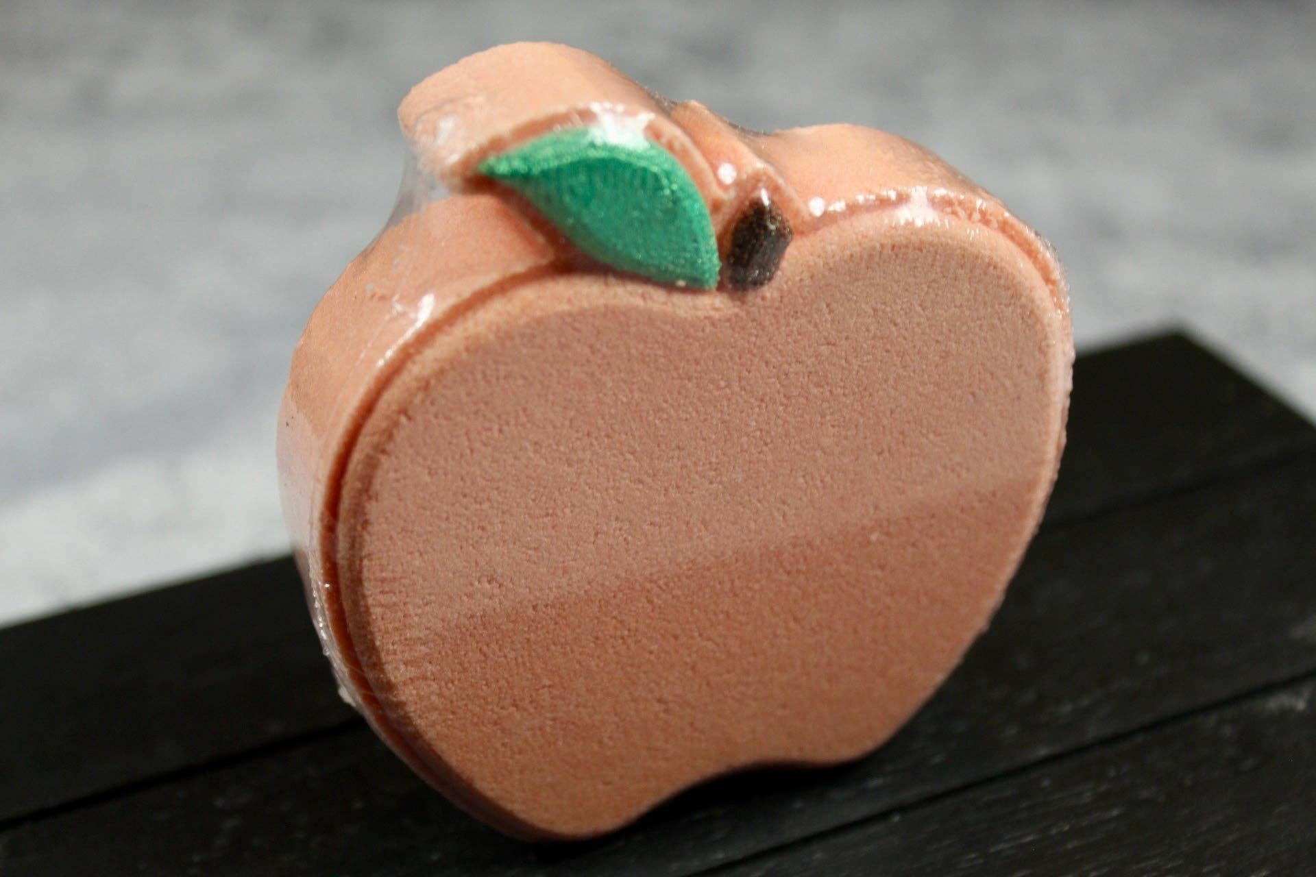 Wicked Bubbles LLC - Wholesale Bath Bomb/Fizz - Bath bomb - 5 oz - Country Apple2