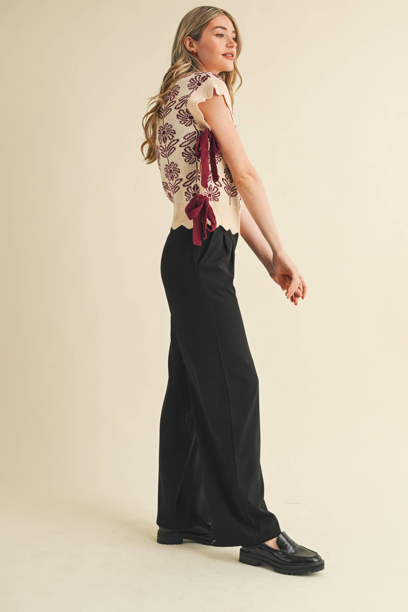 &MERCI – wholesale Tröjväst – Dam – MOCKNECK BLOMMIG TRÖJVÄST MSW1074383