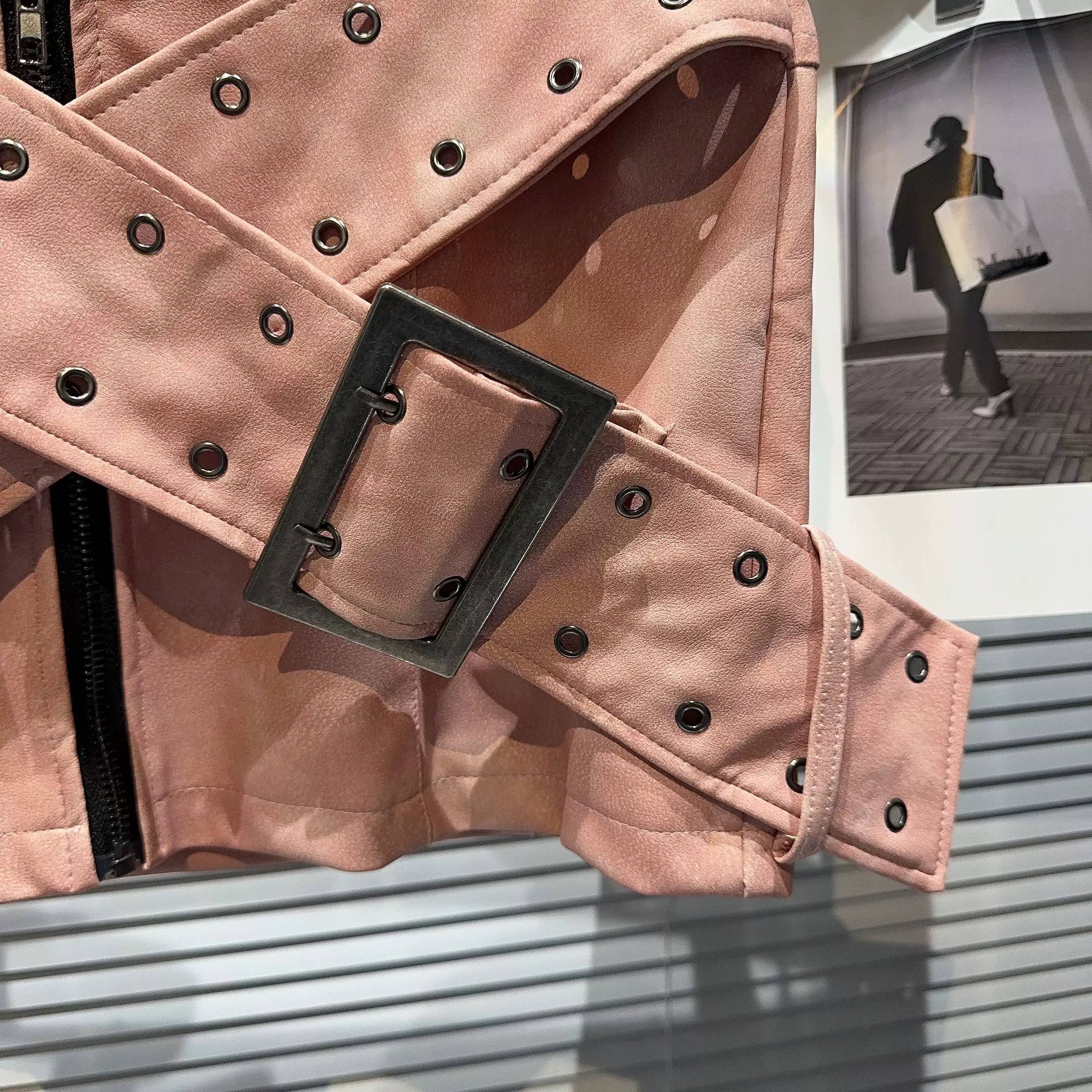 Productseeker - Vente Jupe – femme - Jupe Mini SK79Y PU avec Large Ceinture Croisée – Style Urbain11