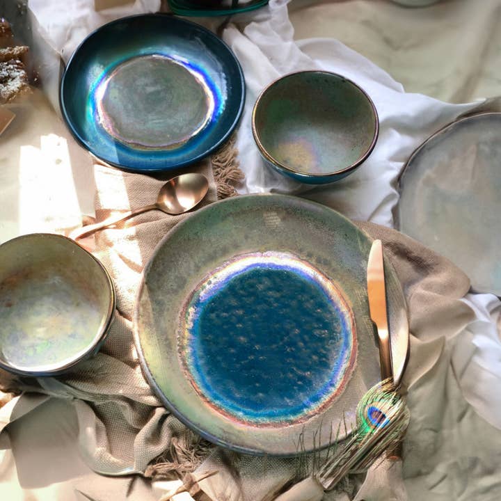 Los Artisans - Vente Assiette - Assiettes à dîner vertes rustiques et bleu paon avec or métallisé