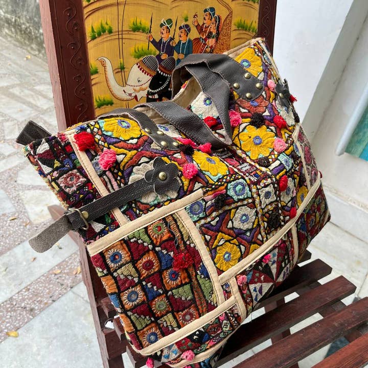 bhavnas boutique - Vente Sac porté épaule – femme - Sacs à bandoulière de travail en miroir à broderie florale indienne Banjara