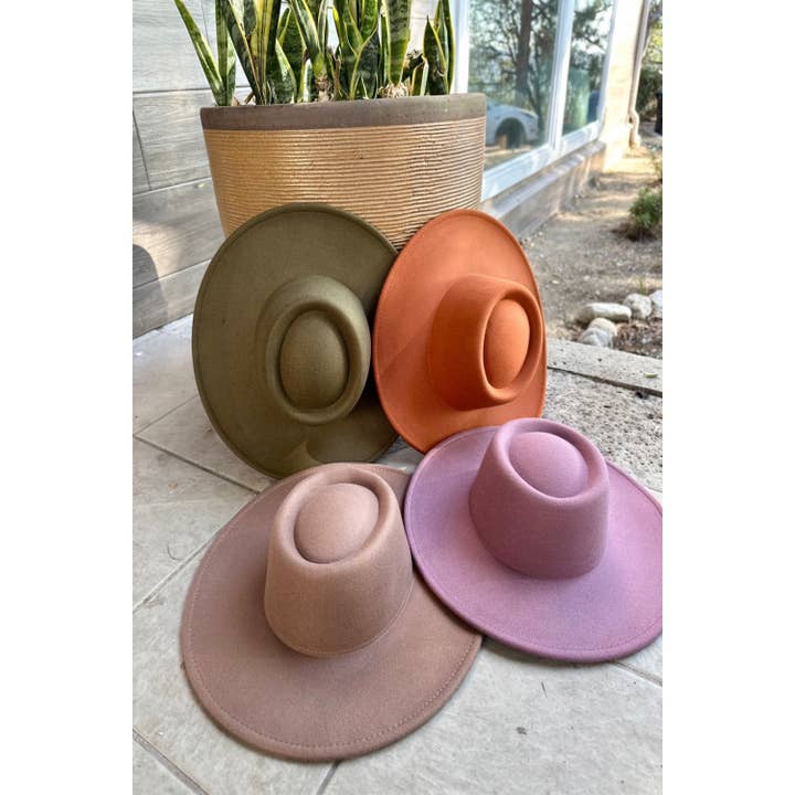 One and Only Accessories - Wholesale Fedora - Women's - Bestsellers Structured hat with a wide brim in faux felt Fas12