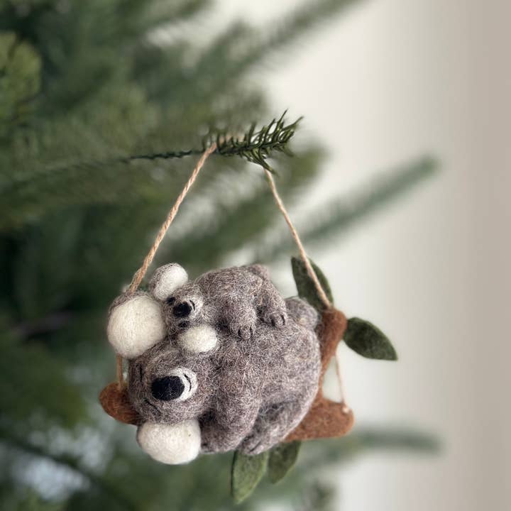 Koala en feutre avec décoration pour bébé pour la vente par Ganapati