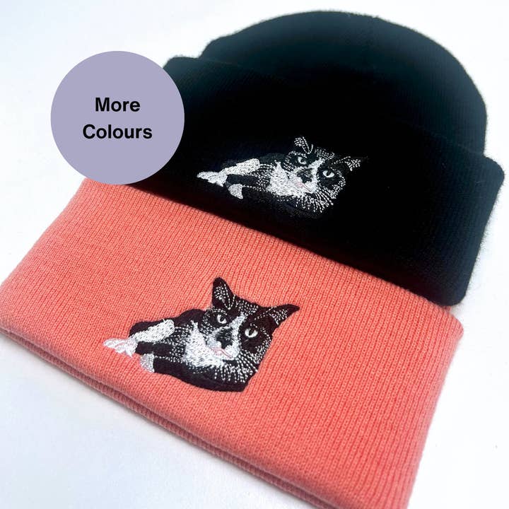 Sort og hvid kat broderet hue - Unisex for engroshandel hos Thread and Needles Co