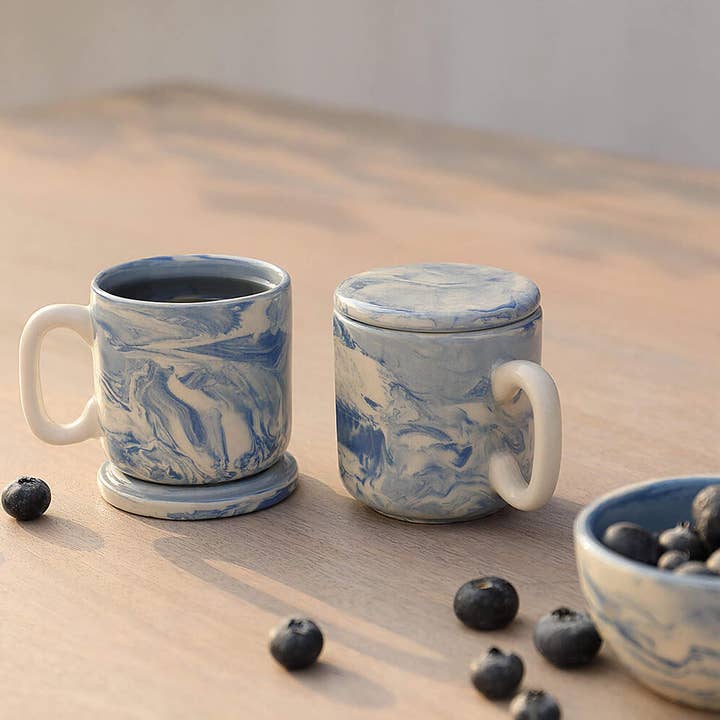 Lot de 2 tasses à café faites main avec couvercle pour la vente par Kudrati LLC