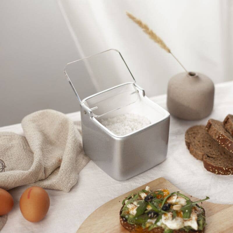 Kook Shop – wholesale Saltkvarn – SQUARE Kitchen Salt Shaker med akryl lock - Silver2