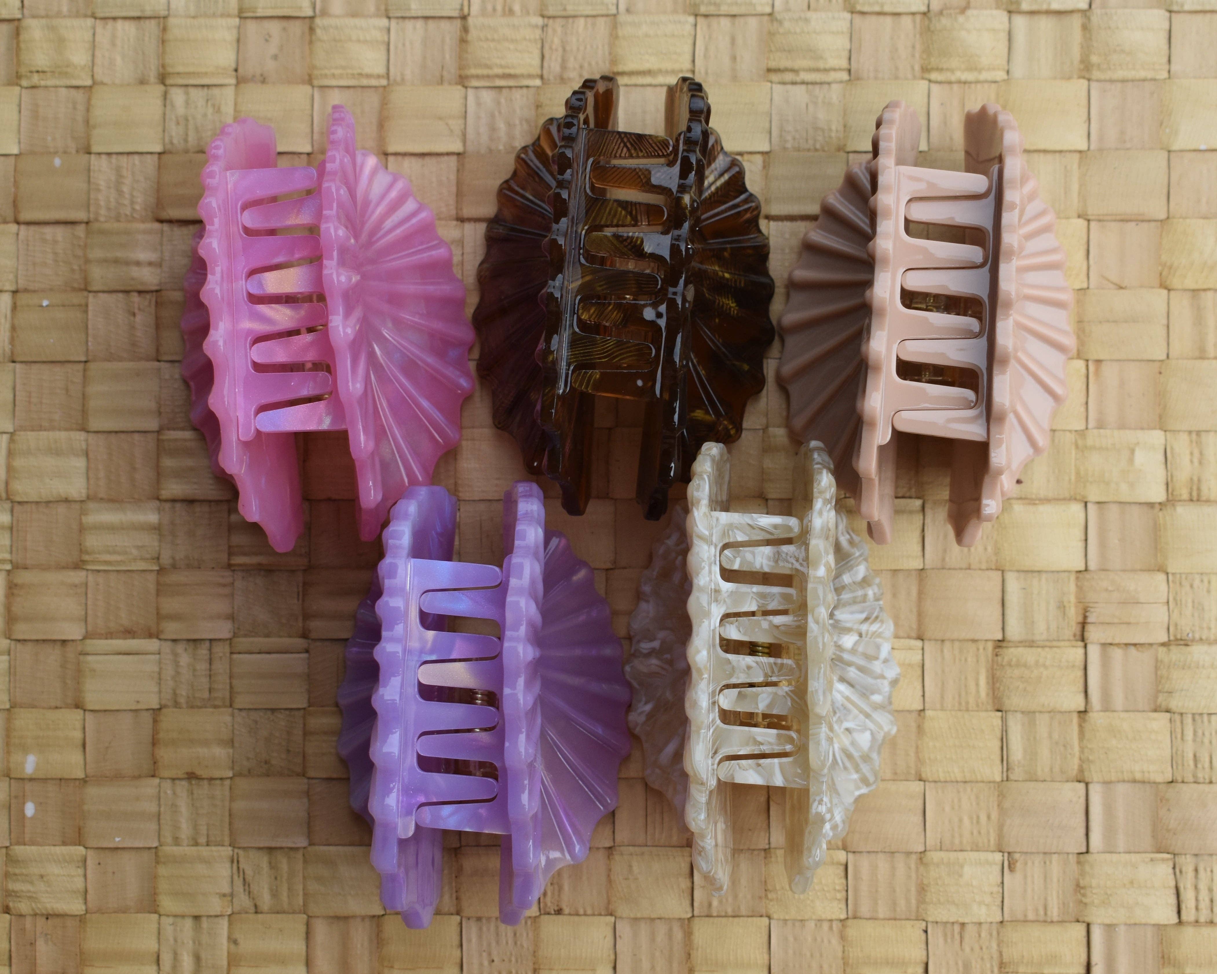 Revel Sun Hawai'i - Wholesale Hair Clip - Women's - 'Opihi Shell Shaped Claw Clip5