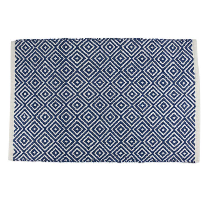 Tapis nautique bleu diamant 2 x 3 pi pour la vente par Welcome Home Unbeatable Deals