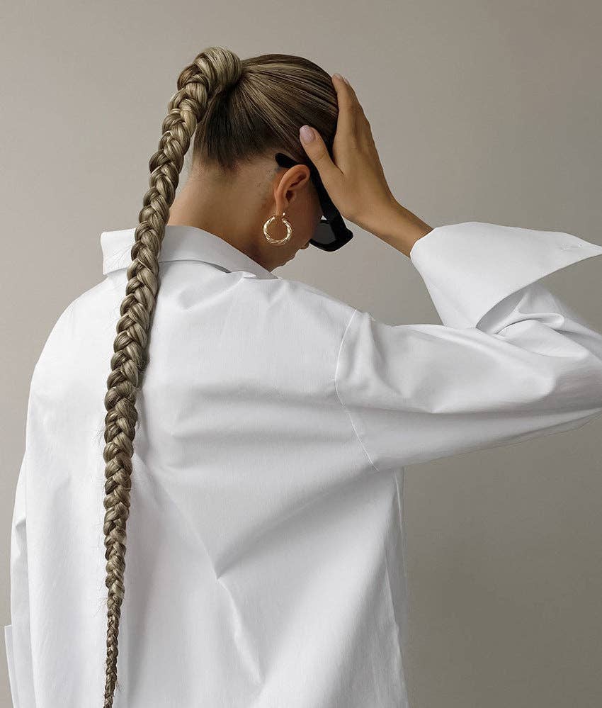 Weiss Weißes Hemd mit Reverskragen und Knopfleiste, Oversize Passform, Modell CY0533 für den Großhandel auf Faire1