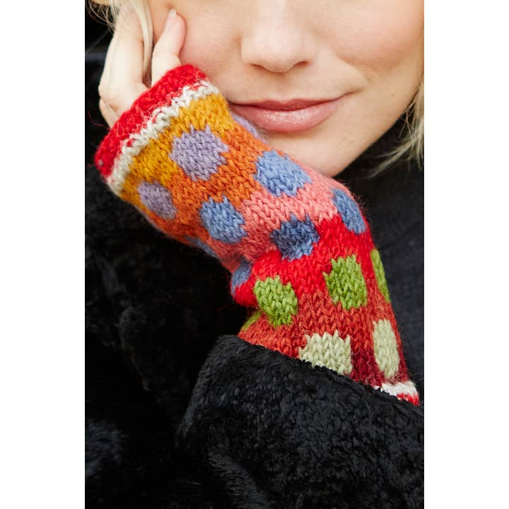 Patagonia Handwarmer Bright for wholesale on Faire