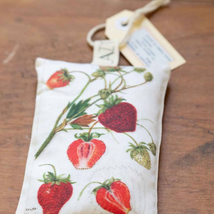 Lazybones - Wholesale Sachet - Fragaria - Lavender Scented Sachet