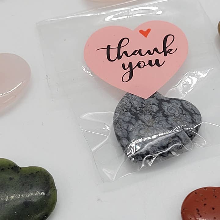 Cœurs en cristal en vrac pour remplissage de colis - cadeau client avec sac pour la vente par Royal Gems & Minerals