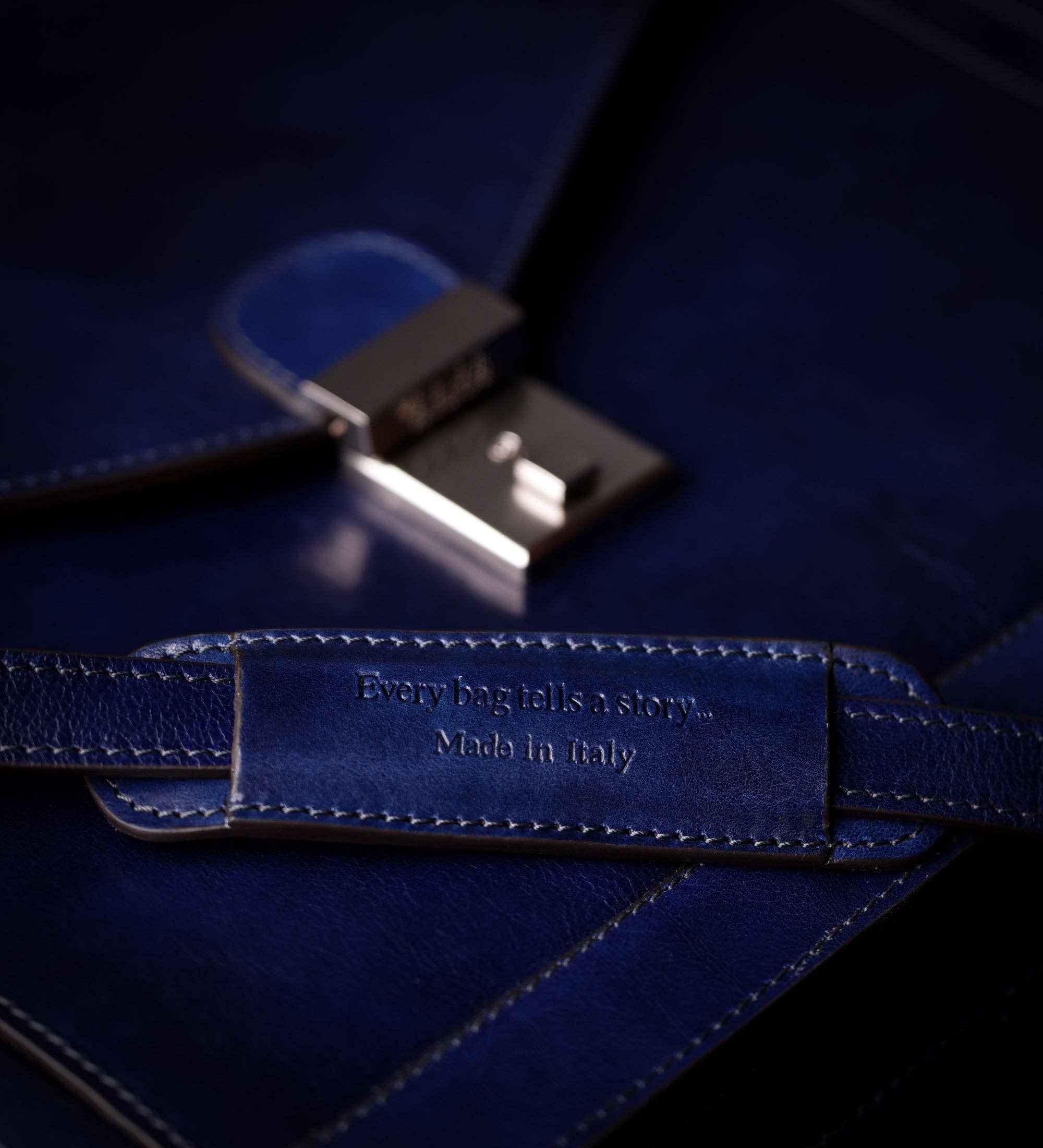 Time Resistance – Großhandel Aktentasche – Unisex – Klassische Design-Lederaktentasche - Der Magus39