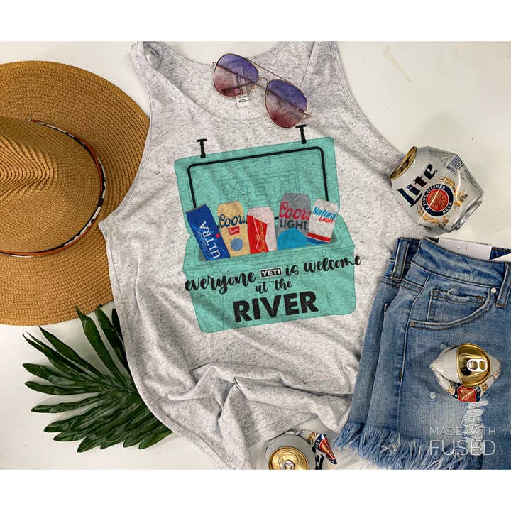 Tout le monde est le bienvenu (lac, rivière, ruisseau, plage) pour la vente par RR Tees Wholesale