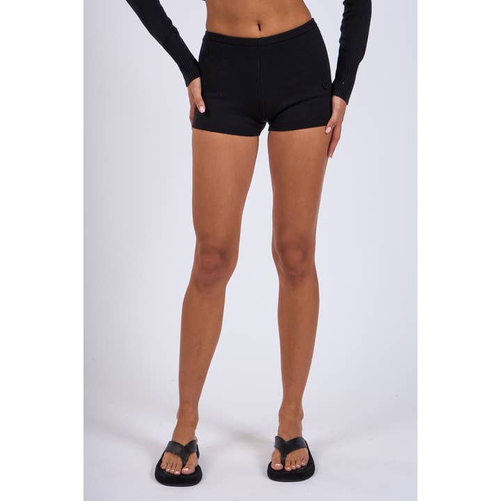 FLOWER POINT SLIM FIT-IN KNIT SWEATER SHORTS for wholesale by Sky to Moon