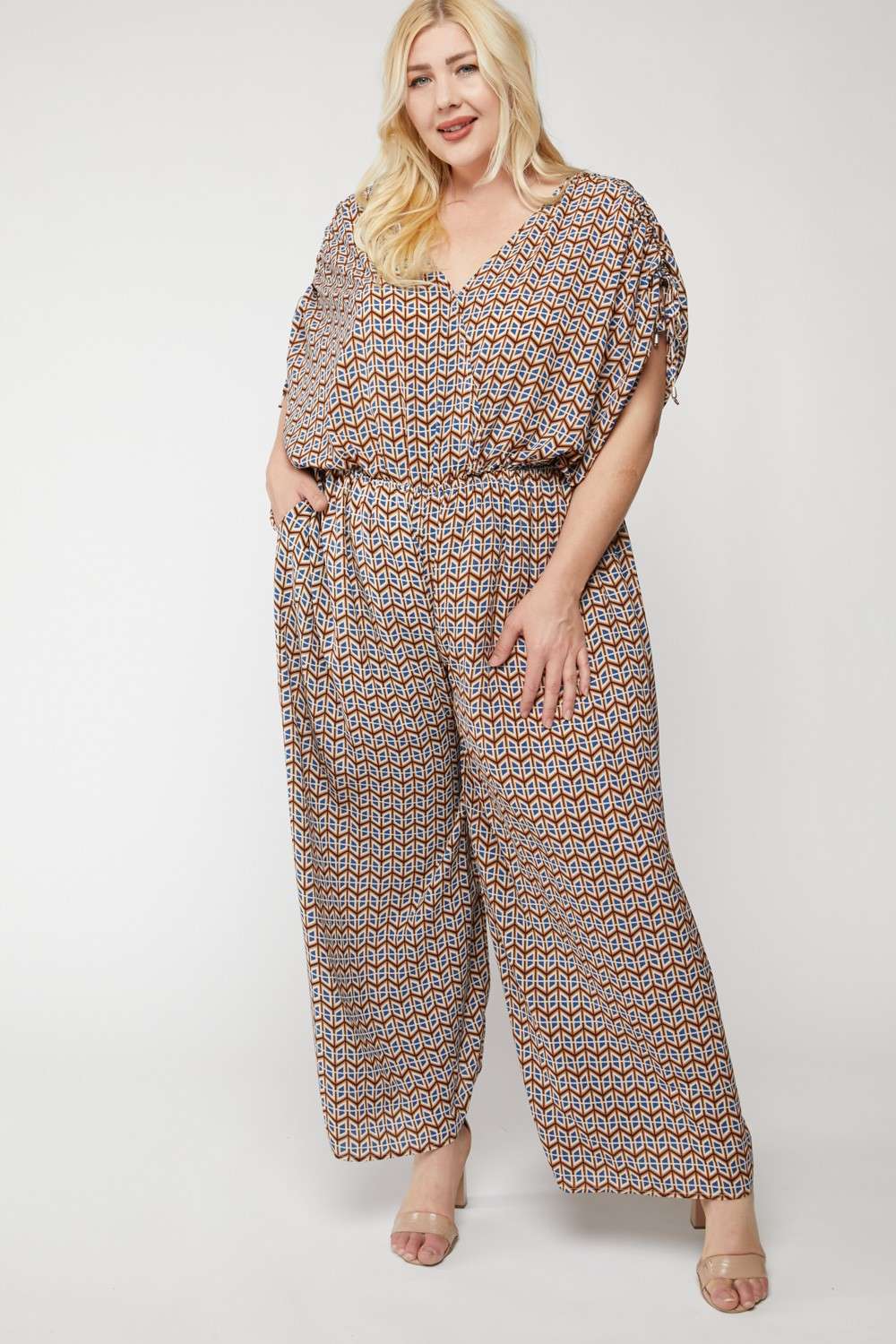 Davi & Dani - Vente Combinaison – femme - COMBINAISON SANS MANCHES IMPRIMÉE À COL EN V8