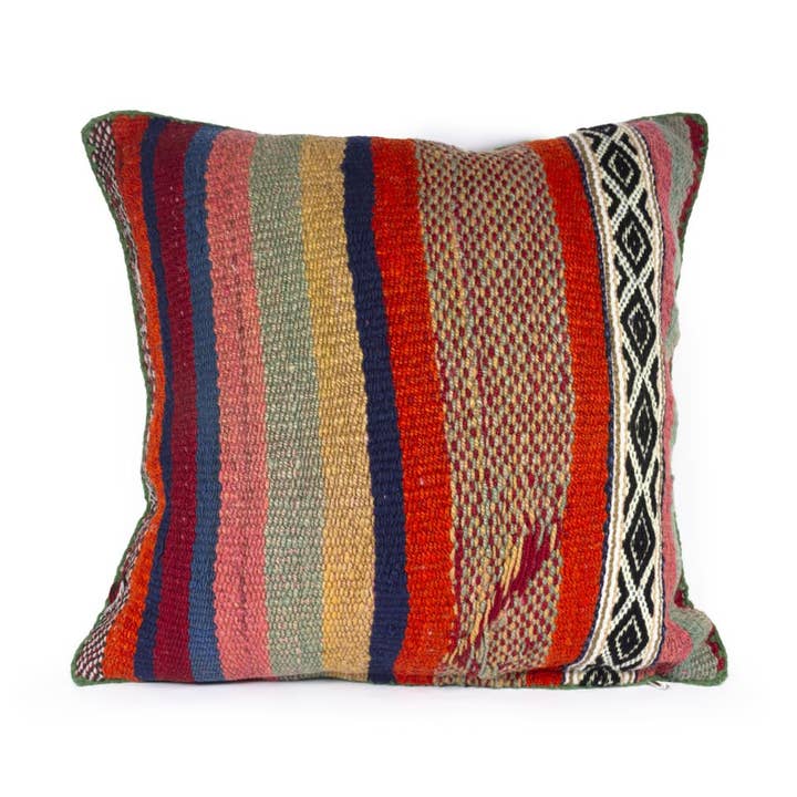 20x20 Heirloom Pillow (PC-SQR-1857) pour la vente par VINLOOM by Shupaca