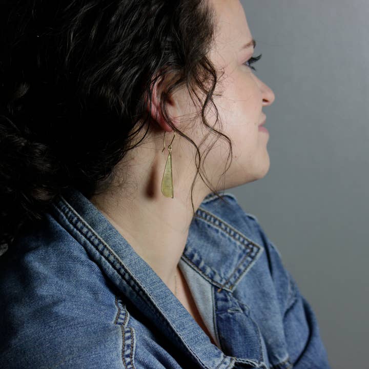 Boucles d'oreilles Sutton pour la vente par LEO Handcrafted